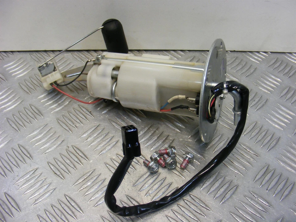 Bomba de combustible Kawasaki Versys 1000 2015 a 2018 KLZ1000 A761 Foto 2 de 4