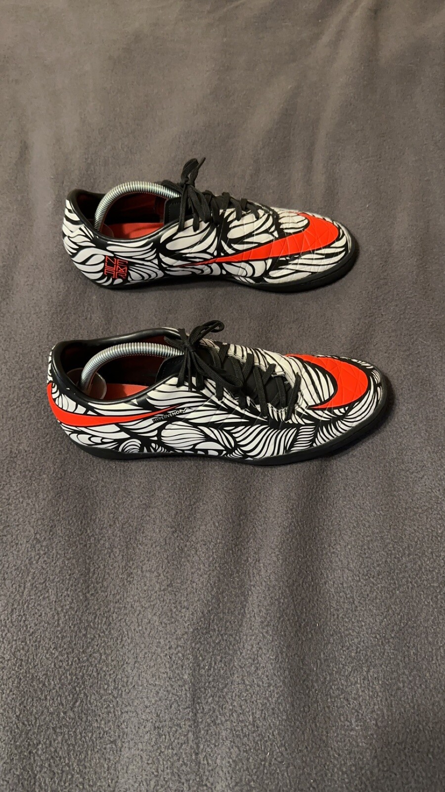 Nike Hypervenom Phelon II NJR IC White Black Red Zebra Size 9.5 Men Shoes Neymar image 2