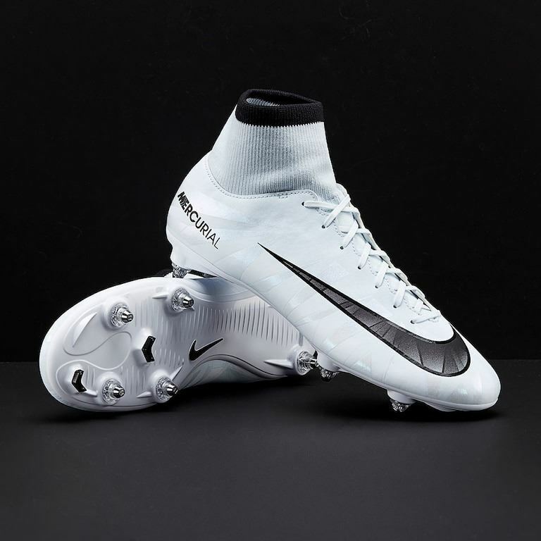 metal studs football boots