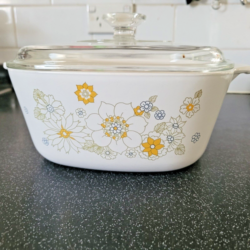 corningware 3Ltr casserole - floral bouquet - Picture 2 of 4
