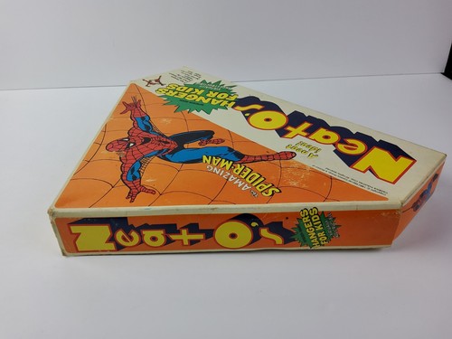 Vintage 1980 Amazing Spider-Man Marvel Comics NeatO's Clothes Hangers Kids NOS - Picture 9 of 19