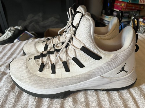 Air Jordan Ultra Fly II (2) Low White 