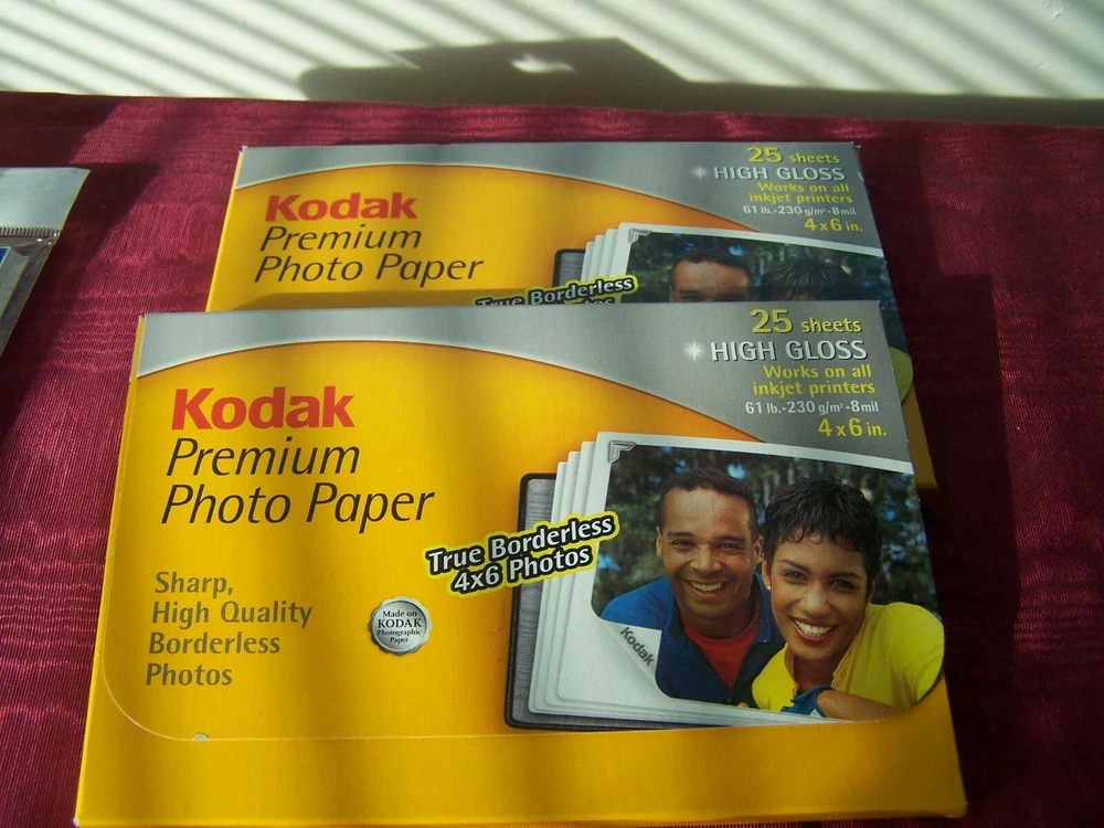 Photo Printer paper Lot 4" x 6", Hp, Fujifilm, Kodak, 200 total, please read.