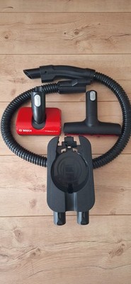 Bosch Unlimited 7 ProAnimal Wandhalterung Powerbürste Polsterbürste Flexschlauch