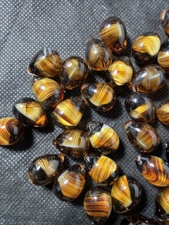 VINTAGE CZECH AMBER SWIRL ART GLASS TEARDROP BEADS 21MM ESTATE LOT Z19