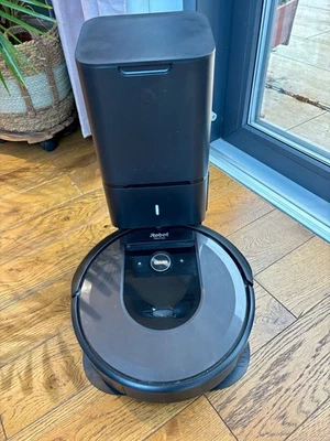 iRobot Roomba Combo+ i8 – Self-Emptying Robot Vacuum & Mop