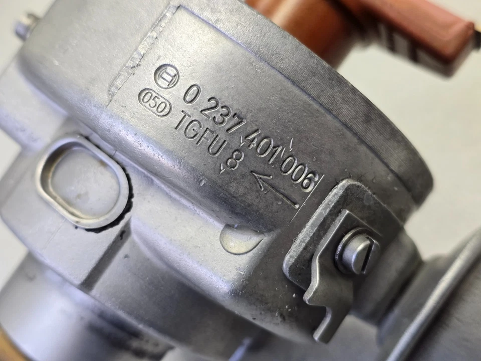 VERY NICE USED ORIGINAL GENUINE BOSCH PORSCHE 928 TGFU8 DISTRIBUTOR ASSEMBLY 729 - Image 3 of 4