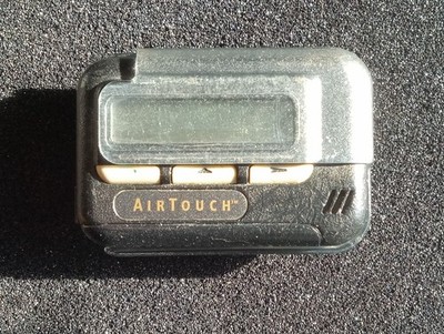 MOTOROLA  AIRTOUCH WIRELESS PAGER BEEPER - Tested and Working  152.48 Mhz