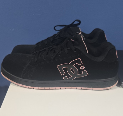 DC Work Crew Black/Pink Low Top Lace Up Leather Sneakers DC60433F