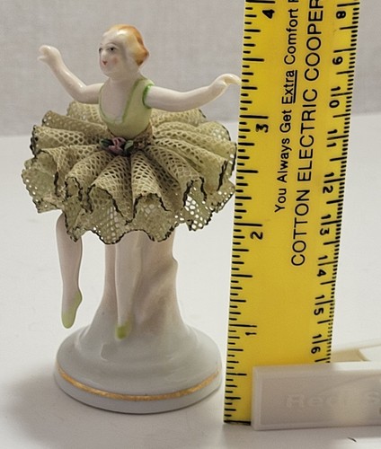 Vintage Ballerina Figurine Handpainted with lace Occupied Japan 3.5” - Picture 8 of 8