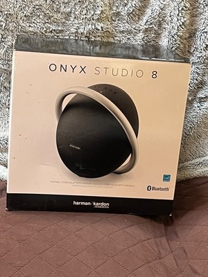 Harman Kardon Onyx Studio 8 Portable Speaker - Black (HKOS8BLKAM)