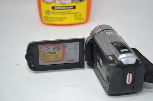 Canon Vixia HF R10 20x Optical Zoom Memory Full HD - CMOS Sensor - Bundle+ - Picture 4 of 18