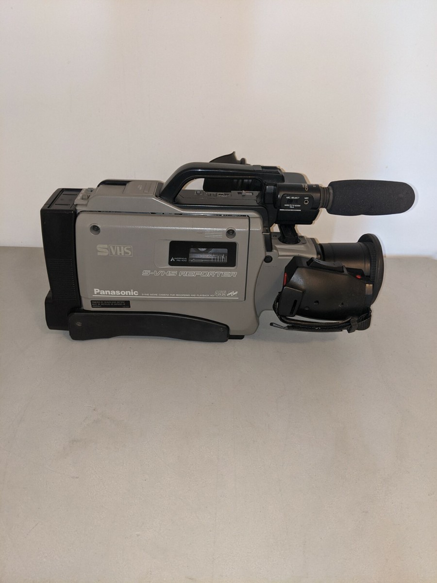 Panasonic S-VHS Reporter AG-455 Pro-line Camcorder/ Hard Case 
