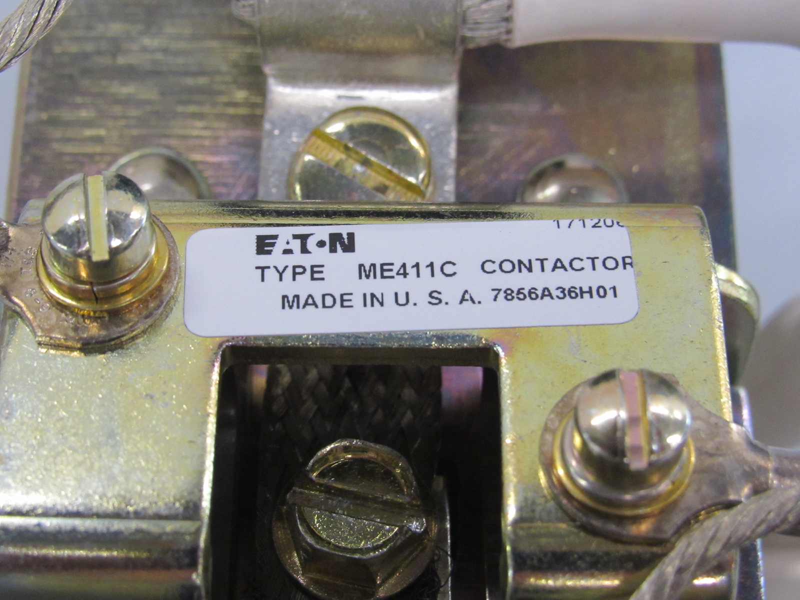 Bouton Poussoir Eaton NSB M22-D-G-K11 - 1NO + 1NC - Non Illuminé - Neuf (stock Excédentaire)