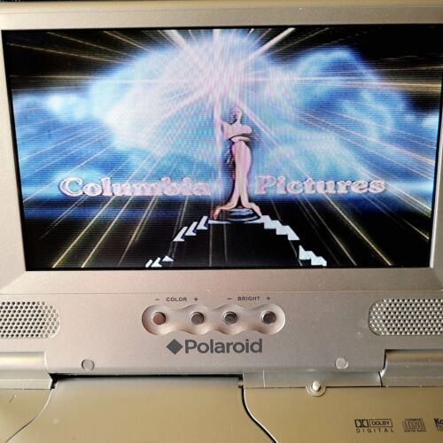 Polaroid Dvd Player PDV-0700 W/ Remote, Car Charger, Cables & Dynex Case. Works. - Afbeelding 1 van 23