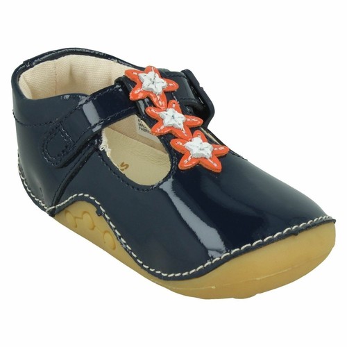 Girls Clarks 'Tiny Flower' Patent Leather First Shoe PreWalkers - Picture 17 of 21