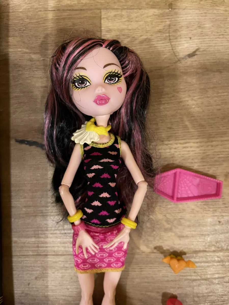 Monster High Creepateria Draculaura Doll 