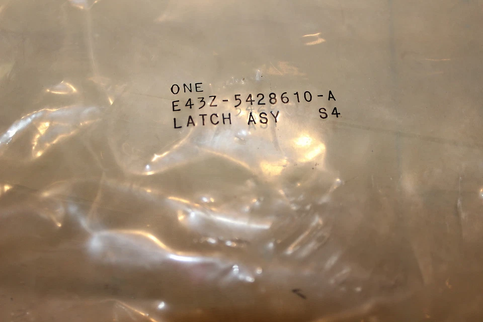 TRAVA ELÉTRICA PORTA ENCHIMENTO GÁS TOPÁZIO MERCURY FORD TEMPO 1984 1985 1986 1987 NOVA NA CAIXA - Imagem 2 de 3