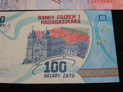Madagascar banknotes 1000 Malagasy Francs = 200 Ariary banknote 1966