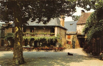 COLLONGES-la-ROUGE - the center seen from the chapel of the Penitents 