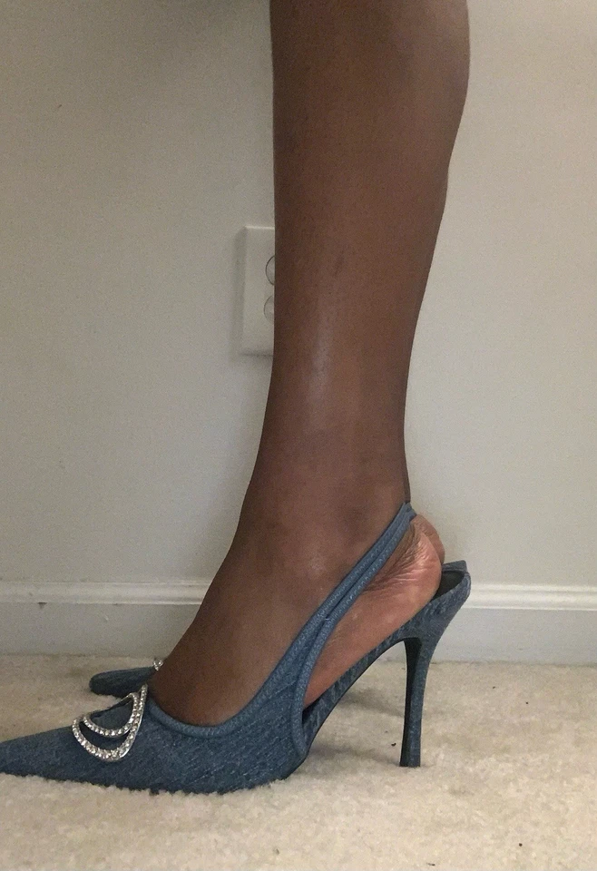 Tacones con cordones talla 9 Foto 4 de 4