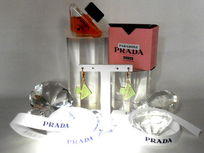 PRADA, PARADOXE INTENSE Miniatur + goldige Kreolen/Emaille-Flakons, 2mBand, NEU!