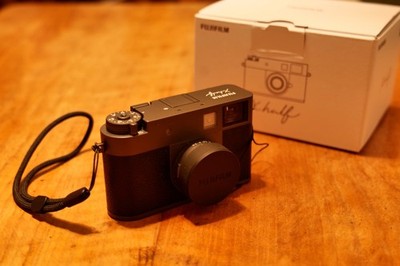 Fujifilm X half  Kompaktkamera   Anthrazit - super Zustand in OVP