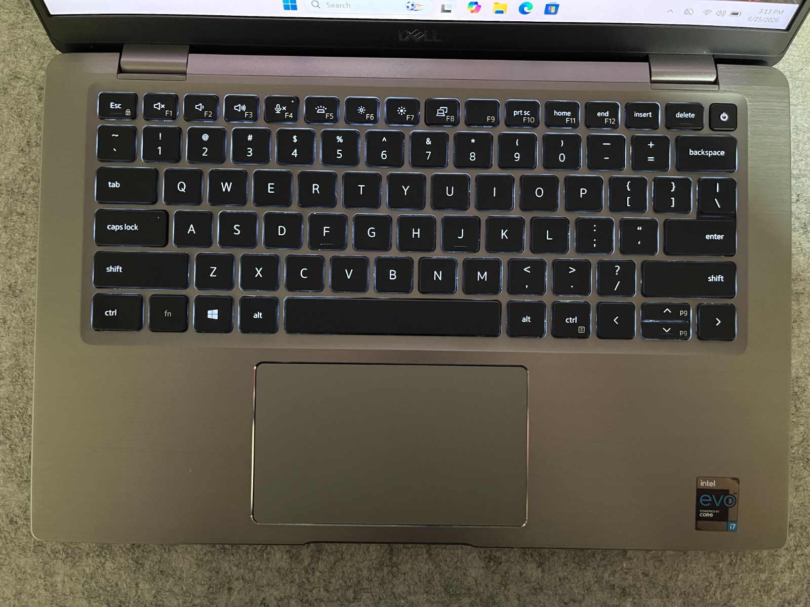 Dell Latitude 7420, 14-Inch Laptop, with Intel Core i7 11th Gen., 256 GB SSD (Solid State Drive), Windows 11 Home