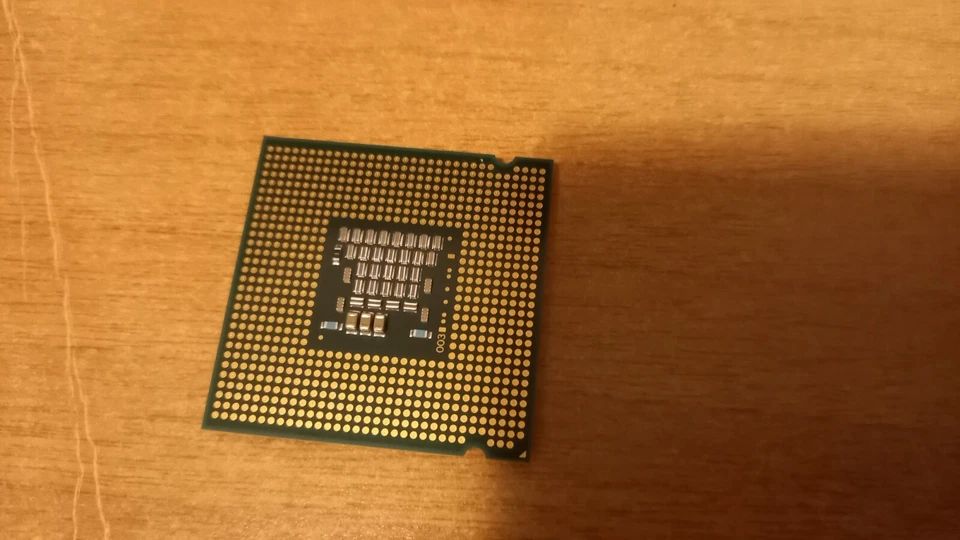 Processore Intel® Pentium® E2160 1,80 GHz - Immagine 2 di 3