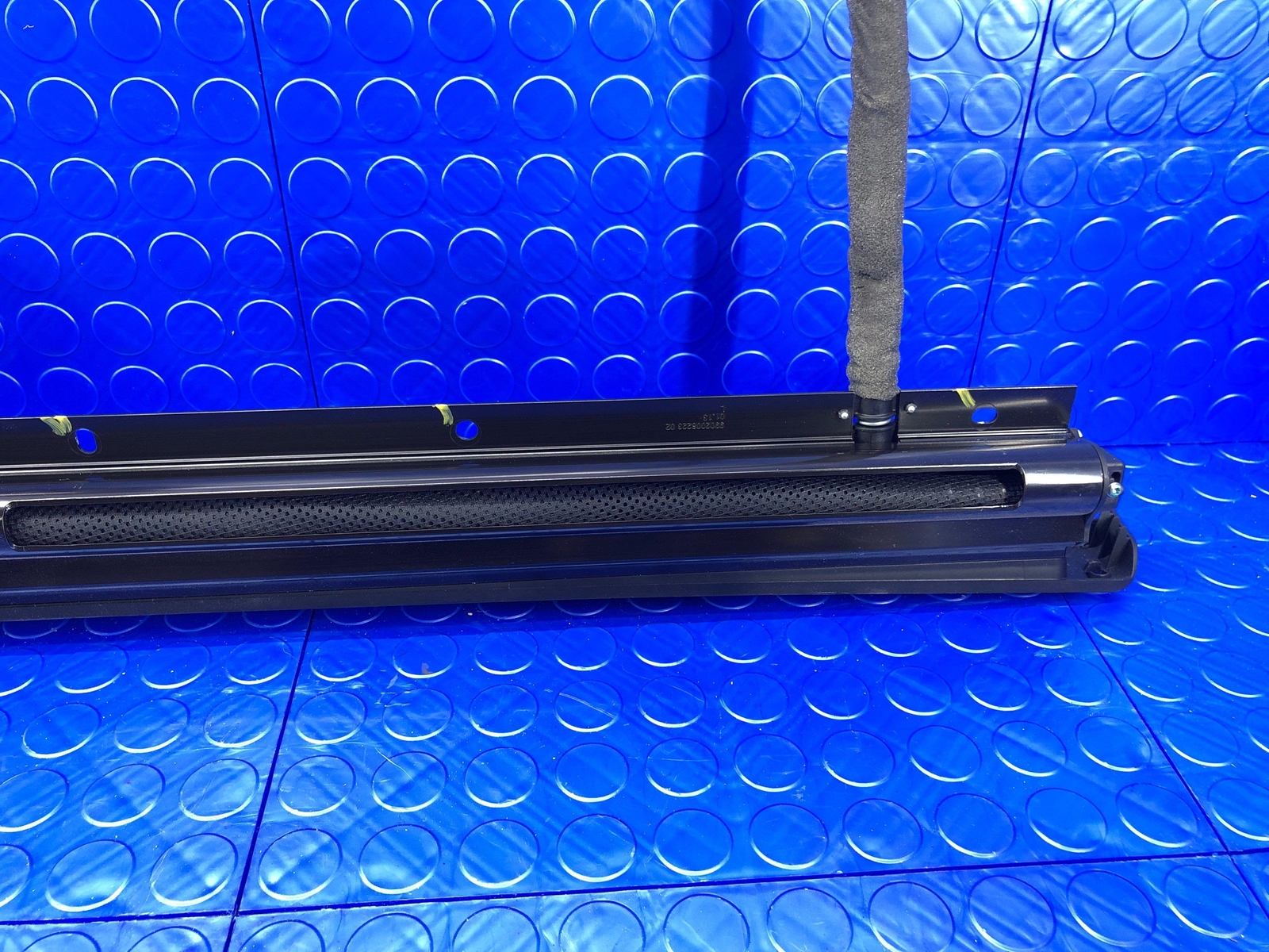 2014-2021 MASERATI QUATTROPORTE LEFT REAR DOOR SUNSHADE BLIND BLACK 670119706