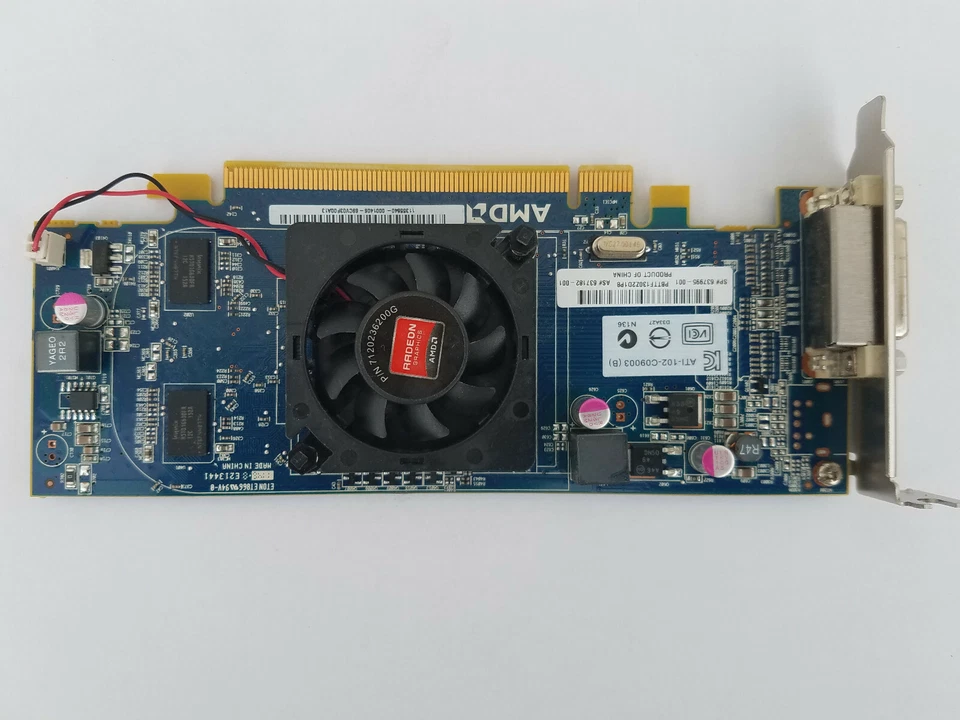 AMD Radeon HD 6350 ATI-102-C09003(B) Video Card & DMS-59 to Dual DVI Adapter - Image 2 of 4