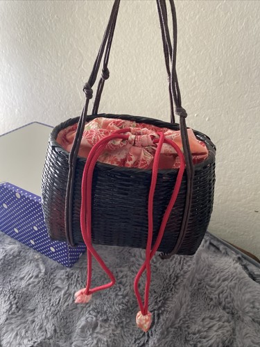 Red Ombré Yukata Set Obi Bow And Bamboo Basket Bag With Drawstring - Picture 5 of 7