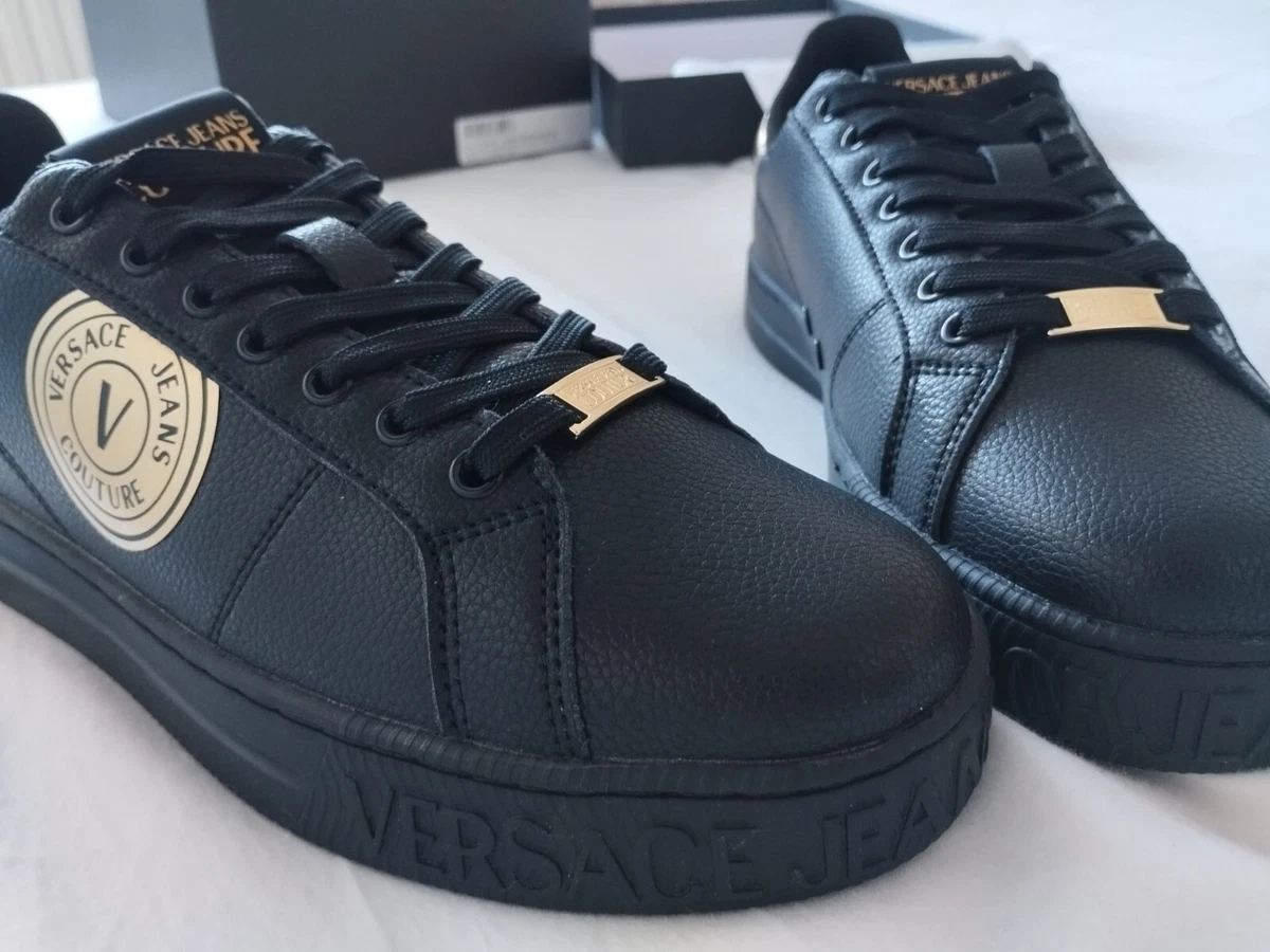 Zapatillas Versace de hombre  color negro, talla 43 , estado nuevo con etiqueta 