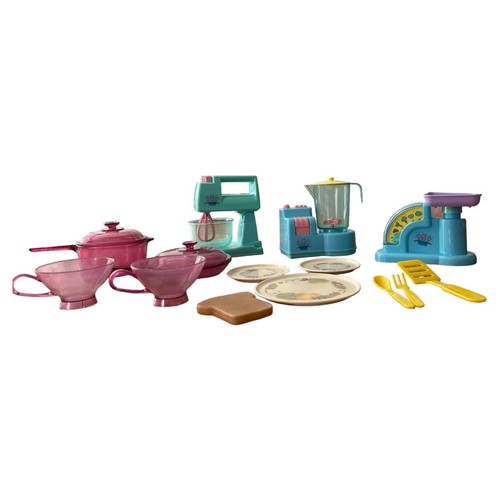 VTG 80s/90s Pretend Play Kitchen Mixer Blender Scale Chilton Globe Dishes Napkin - Picture 2 of 17