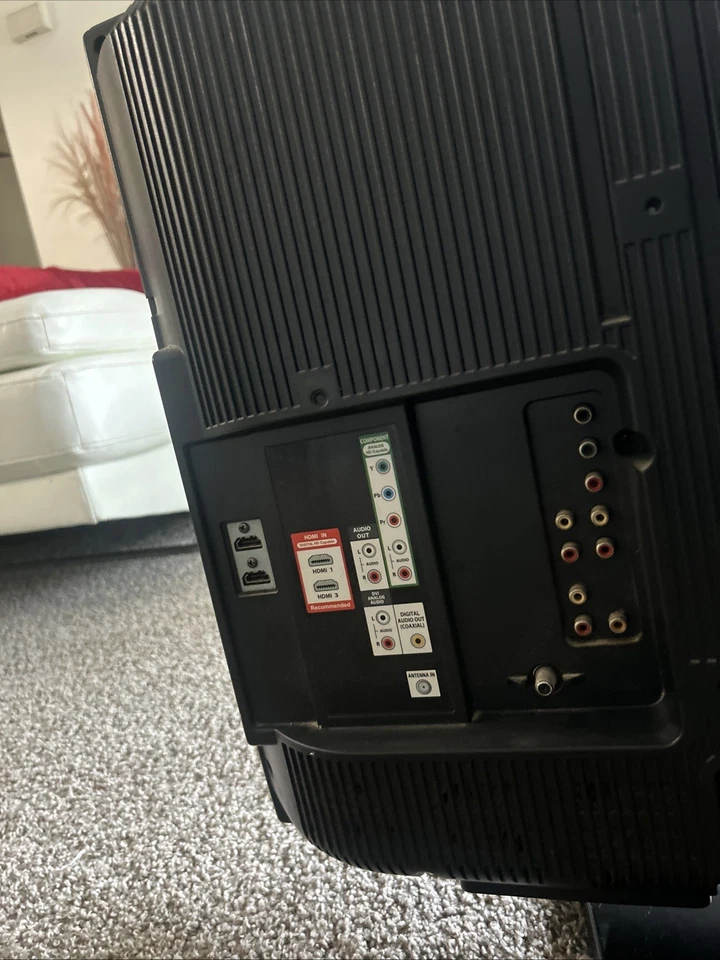 Emerson 32" 1080p 60 Hz Televisión TV - Image 4 of 4