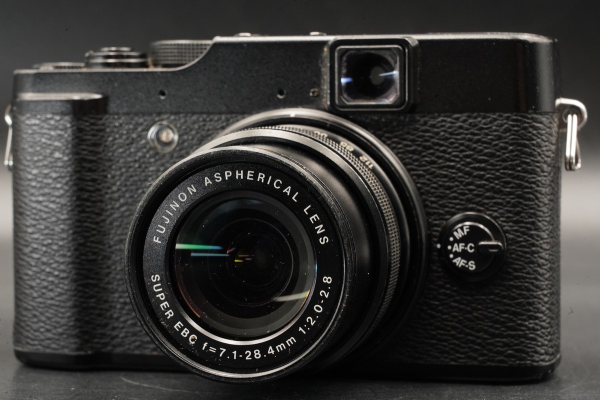 Fujifilm X10 Black Point and Shoot Compact Digital Camera 11242-2