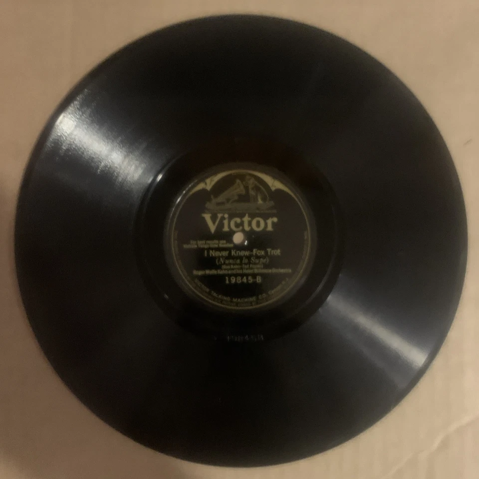 Roger Wolfe Kahn, 78 rpm, V+, I'm Sitting On Top Of The World, RCA Victor 19845 - Image 2 of 2