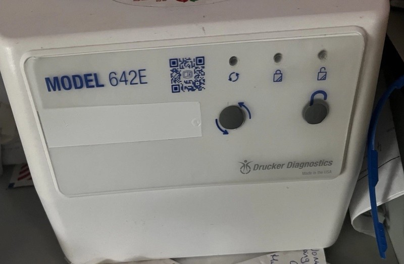 NEW Drucker Diagnostics 642E Compact Single Speed Electronic Centrifuge