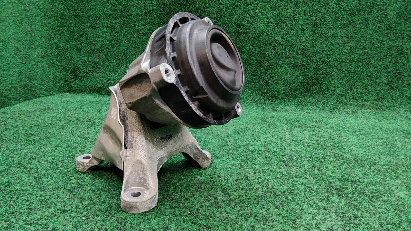 2019-2022 Bmw 330i Right Engine Support 76k Mls Oem 22116870760 / 22117581622