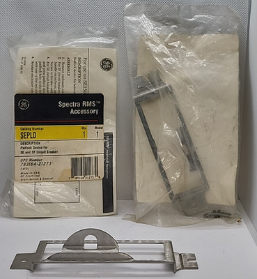 2x -GENERAL EELECTRIC SEPLD PADLOCK DEVICE FOR SE AND SF CIRCUIT BREAKER [2RE4-2