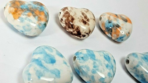 Menge 8 Keramik Herzen Perlen blau braun orange schwarz Marmor lose lr-cb4 - Bild 4 von 4