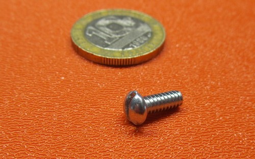 Tornillo de máquina ranurado de acero al zinc de cabeza redonda 6-32 x 3/8" de longitud 300 piezas - Imagen 1 de 7