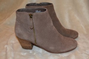 crown vintage suede boots