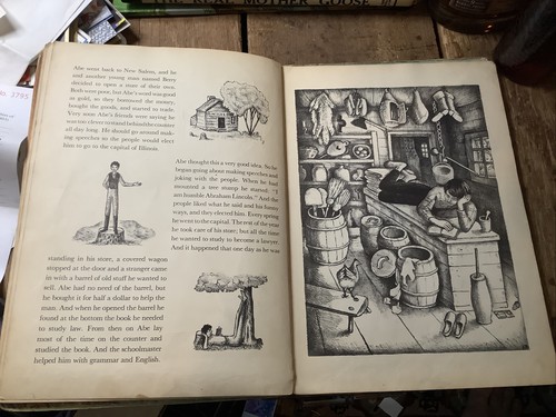 Vintage Abraham Lincoln First Edition Hardcover Book - Picture 8 of 11