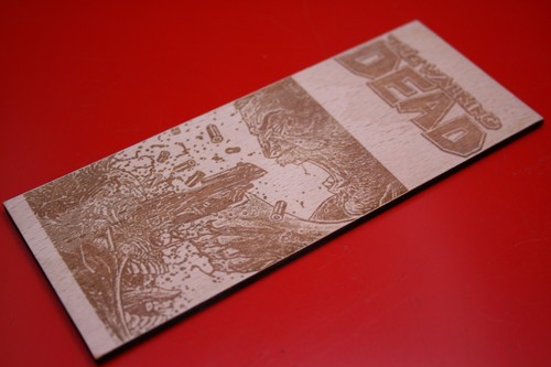 Wooden Bookmark Walking Dead Rick Grimes Shooting Zombie Comic Cover - Imagen 6 de 8