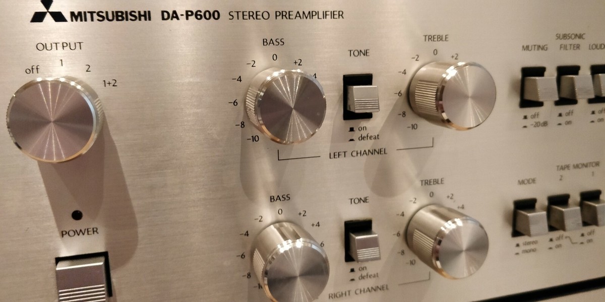 Mitsubishi set DA-A600 and DA-P600 Power Stereo Amplifier