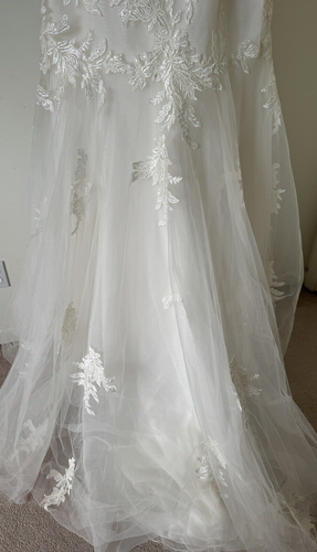 David's Bridal Mermaid Wedding Dress Size 12 Beaded Lace with Tulle Skirt Ivory - Picture 5 of 16