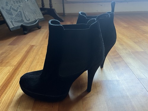 Pedro Garcia black suede heel ankle boots, size 40 / UK 7, made in Spain - Picture 3 of 7