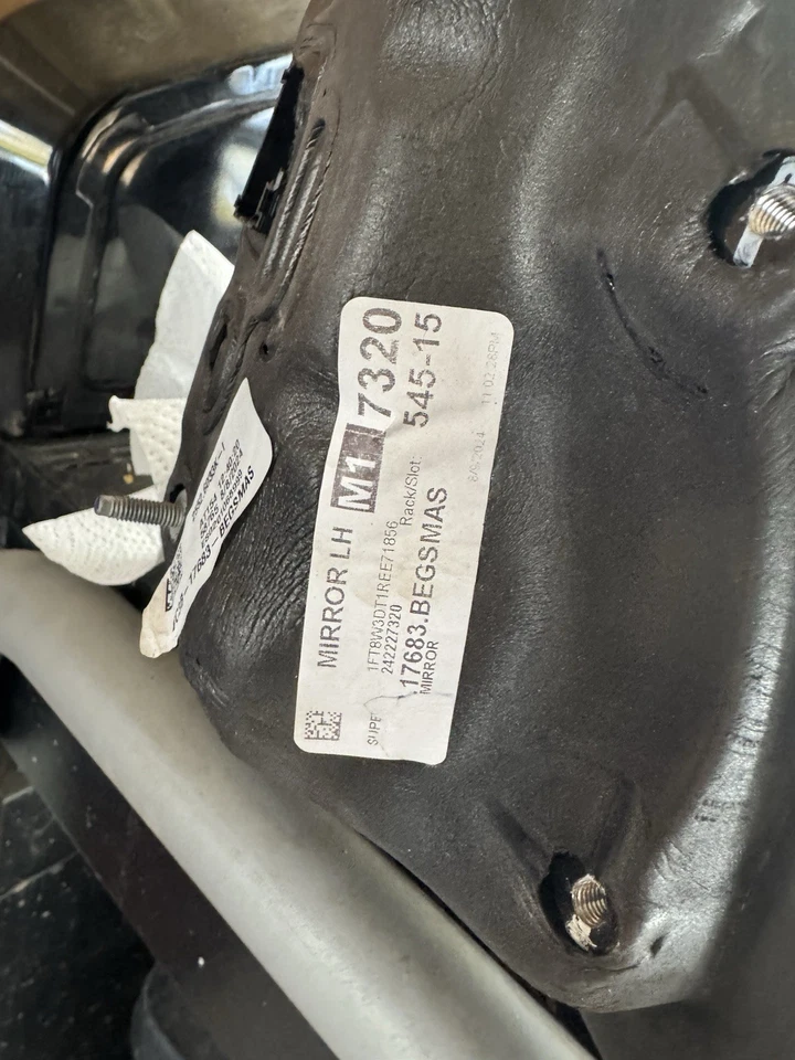 2023 FORD F250 Left Mirror Power Folding with Turn Signal Blind Spot - Image 3 of 4