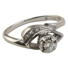 14k white gold diamond engagement ring
